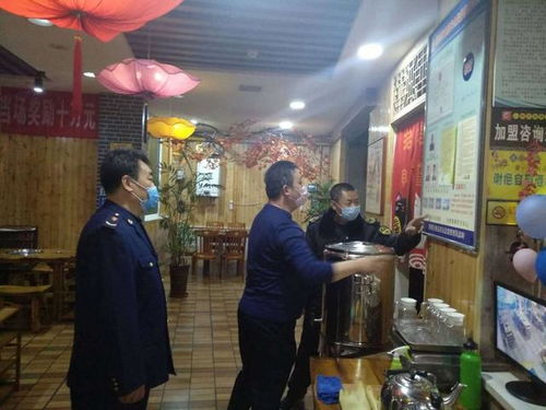 麥積區(qū)市場監(jiān)督管理局開展疫情防控期間餐飲服務(wù)單位夜查工作