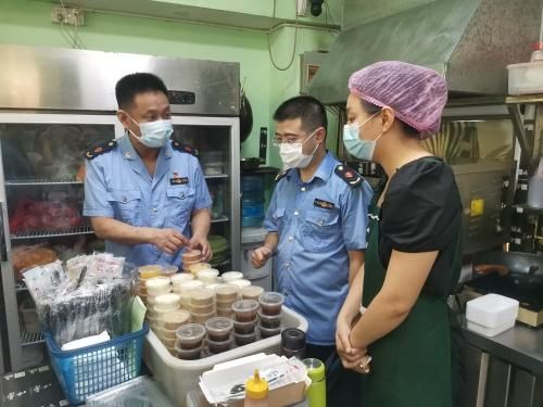 全力織密網(wǎng)絡餐飲服務食品安全網(wǎng)